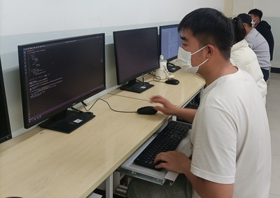 電子與信息工程學院成功舉辦網絡信息技術開發技能競賽